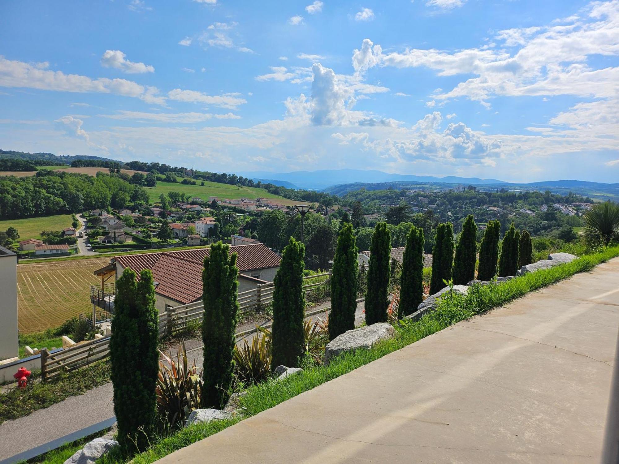 T3 Avec Vue Sur Les Alpes Hébergement de vacances Vienne (Isere)